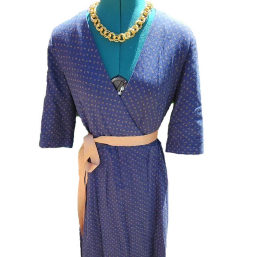 343. Navy and Gold Short Sleeved Wrap Dress| M